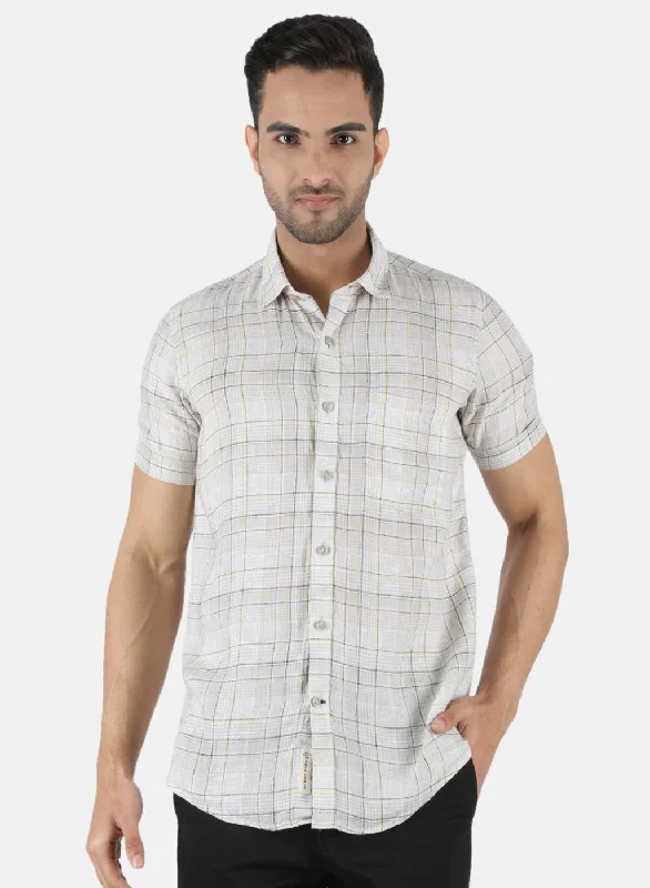 Men's Short - Sleeve Linen Casual Shirts in Light Khaki for a Breathable Summer OptionMen Beige Check Shirt