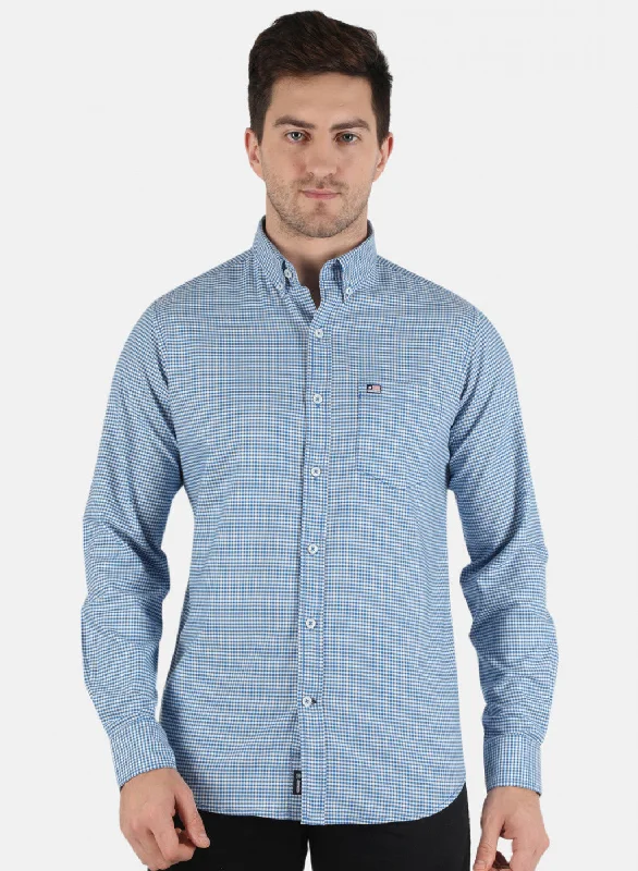 Men's Two - Tone Contrast Panel Casual Shirts in White and Navy for a Stylish and Eye - Catching DesignMen Blue Check Shirt