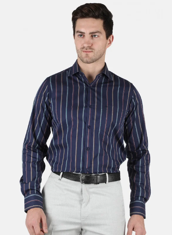 Men's Embroidered Detail Casual Shirts in Beige for a Touch of EleganceMen NAvy Blue Stripe Shirt