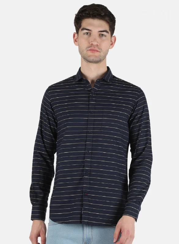 Men's Linen Blend Casual Shirts with Roll - Up Sleeves for a Summer Beach LookMen NAvy Blue Stripe Shirt