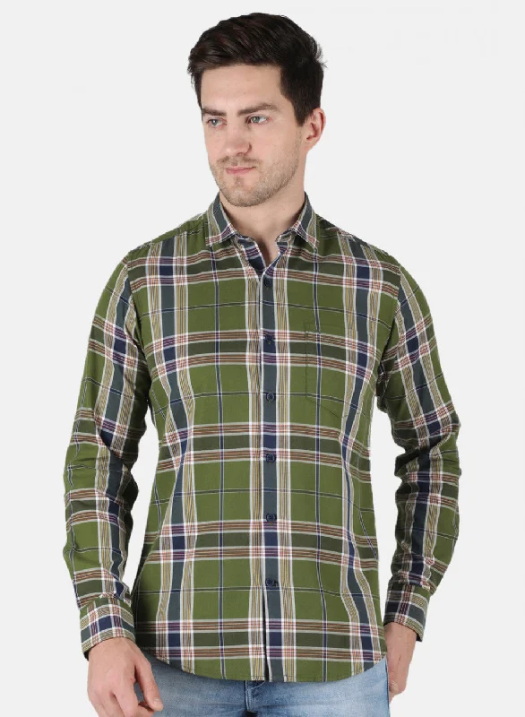 Men's Shearling - Lined Collar Casual Shirts in Brown for a Rustic and Warm AppealMen Olive Check Shirt