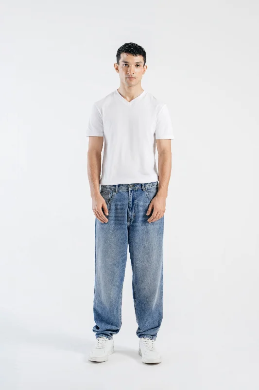 Men's High - Waisted Jeans in a Medium Wash for a Vintage - Style Revivalwide baggy jeans