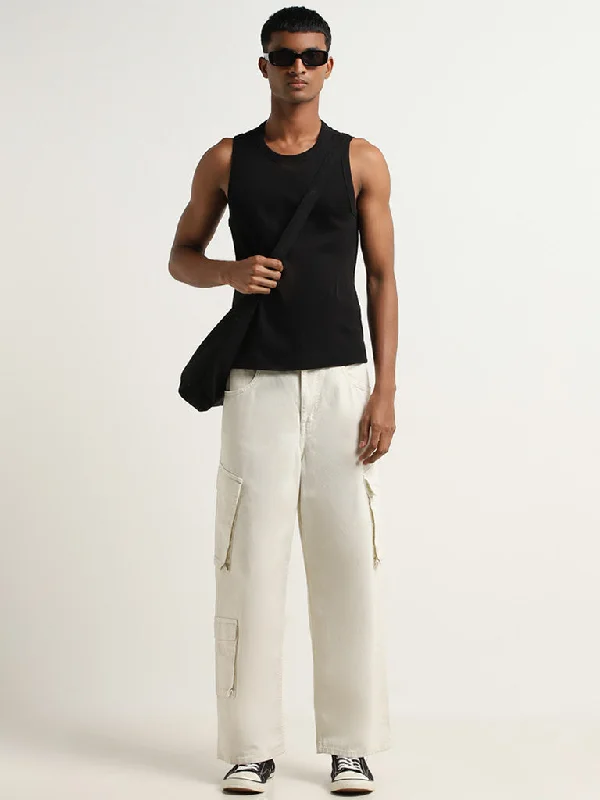 Men's Jeans with a Button - Fly for a Traditional and Classic AestheticNuon Off-White Mid Rise Relaxed Fit Jeans