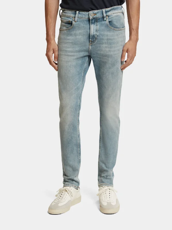 Men's Jeans with a Cargo - Inspired Knee Pocket for Extra StorageSkim skinny-fit jeans