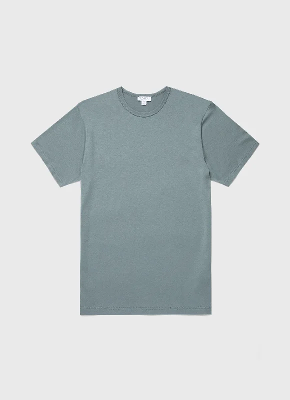 Men's thermal t - shirts with a high - neck design for cold weatherMen's Classic T-shirt in Smoke Green