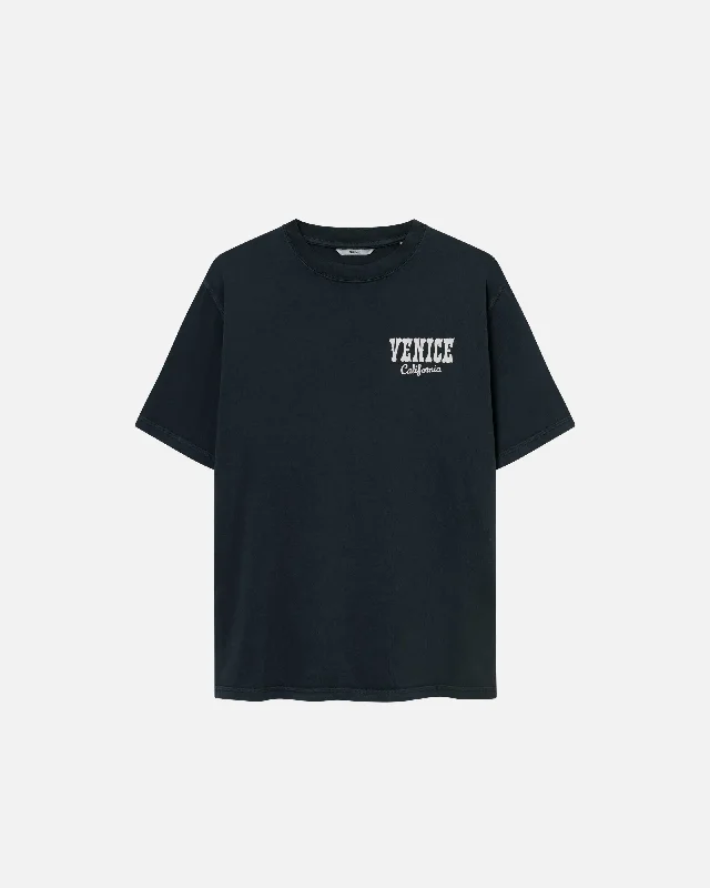 Men's antimicrobial t - shirts for odor - free freshness during travelVenice Tee Black