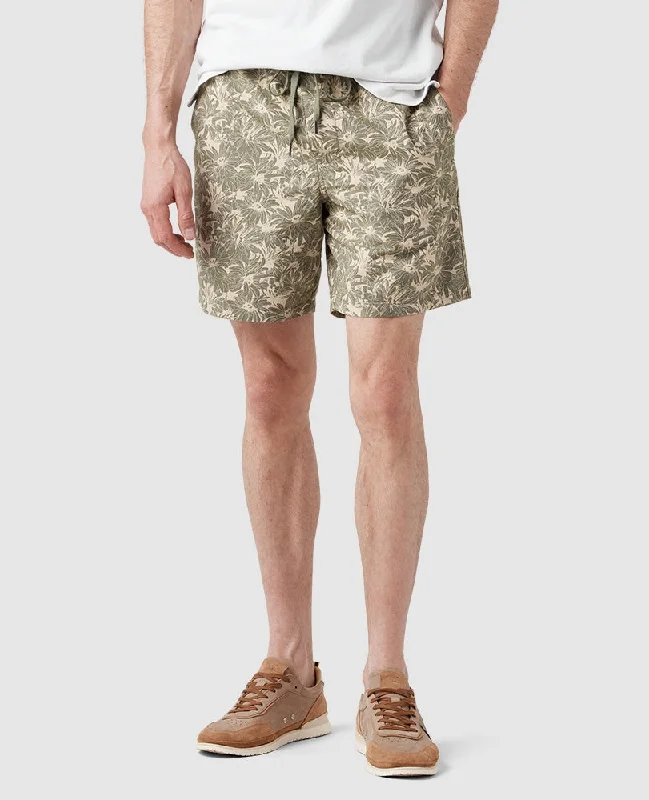 Men's floral print silk blend shorts for a unique night - out lookMain Beach 7" Resort Short - Sage