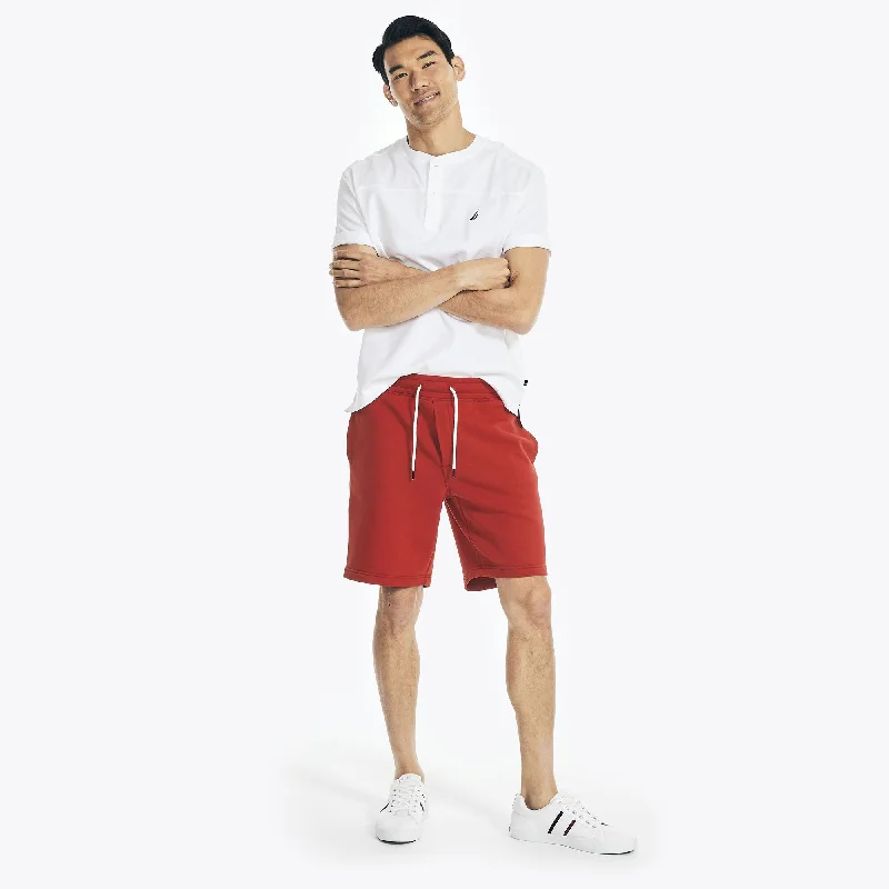 Men's pleated front twill shorts for a classic and sophisticated appearanceNautica Mens 9 J-Class Fleece Short