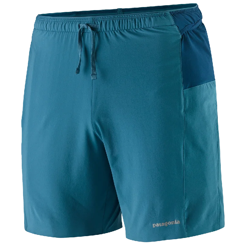 Men's pleated front twill shorts for a classic and sophisticated appearanceStrider Pro 7" Short